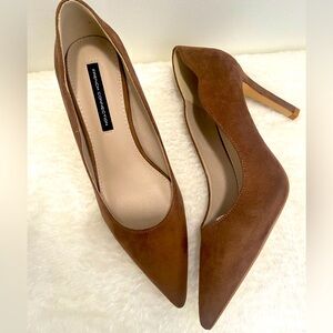 FRENCH CONNECTION Taupe Faux Suede Scallop Pumps - Size 8.5 - NEW
